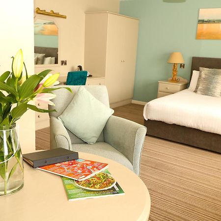 Causeway Hotel บุชมิลส์ ภายนอก รูปภาพ