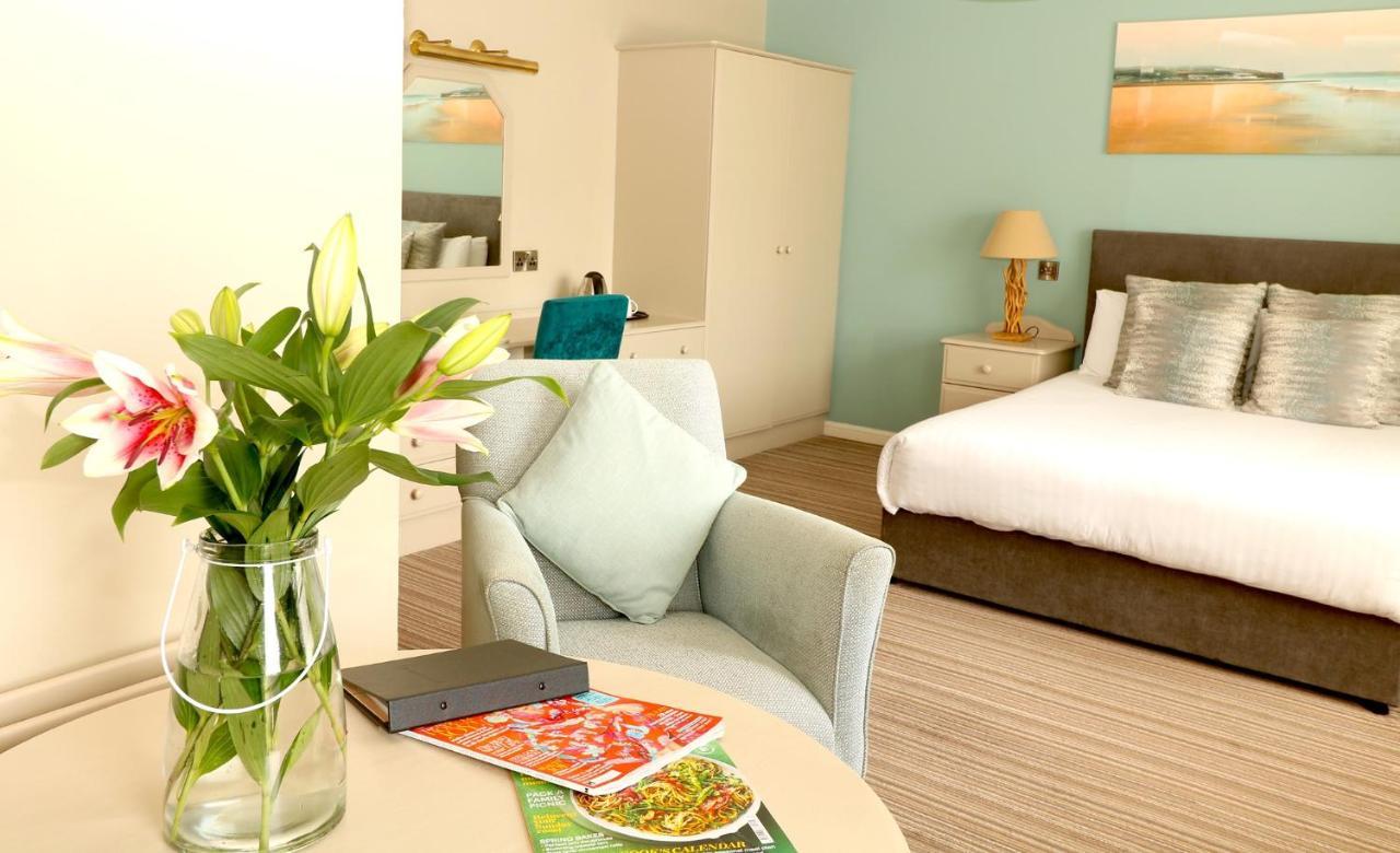 Causeway Hotel บุชมิลส์ ภายนอก รูปภาพ