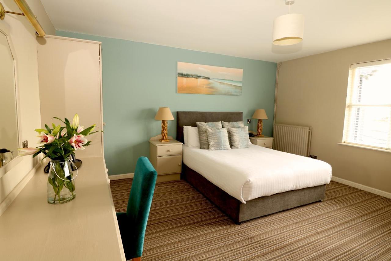 Causeway Hotel บุชมิลส์ ภายนอก รูปภาพ